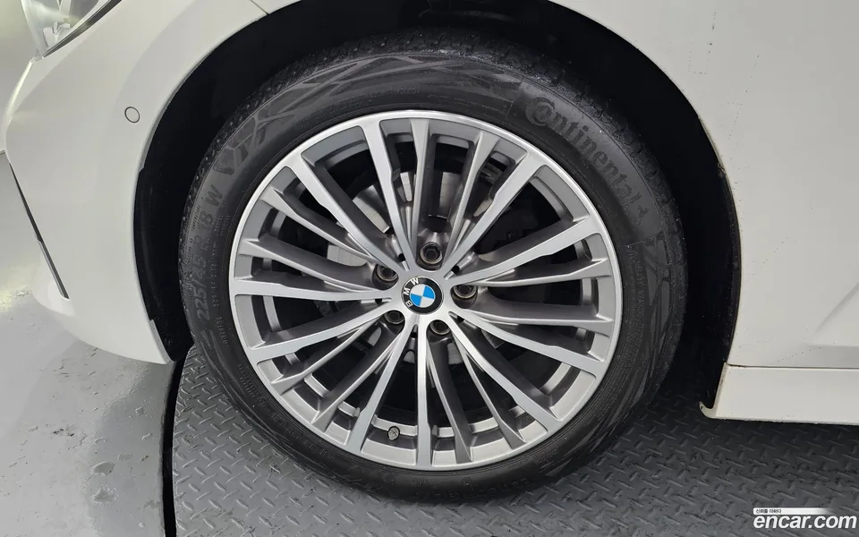 BMW 3 Series 320d 2022 — миниатюра 5