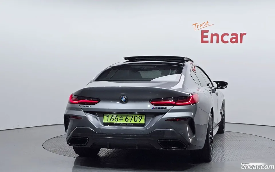 BMW 8 Series M850i xDrive 2025 — миниатюра 4