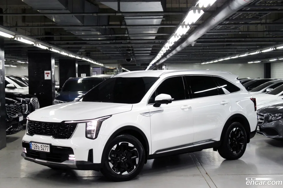Kia Sorento 2.2 2WD 2023 — thumbnail 3