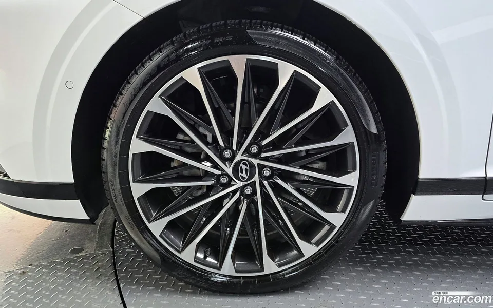 Hyundai Grandeur 2.5 2WD 2023 — миниатюра 2