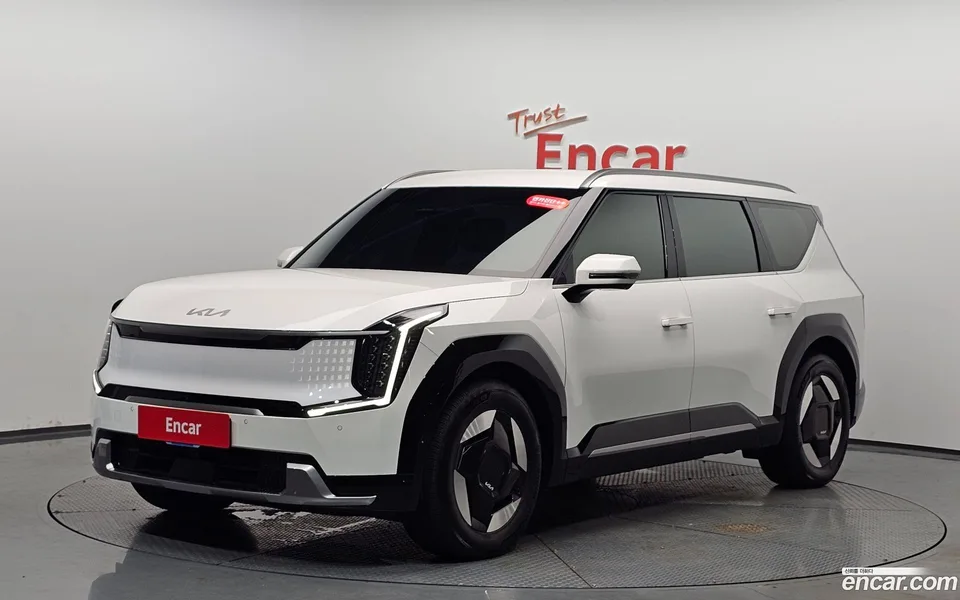 Kia EV9 4WD 2024 — фото 1, купить с доставкой в Москву