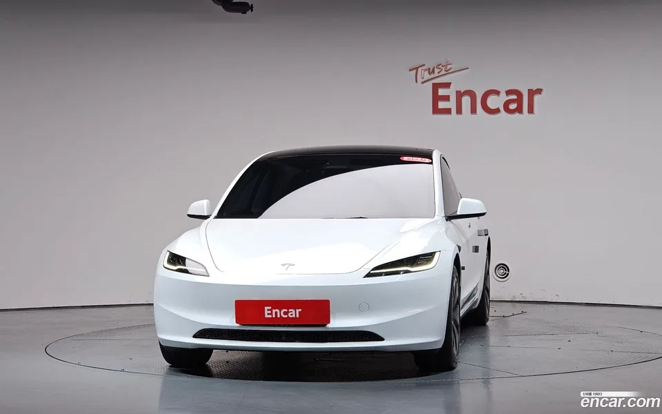 Tesla Model 3 AWD 2024 — миниатюра 3