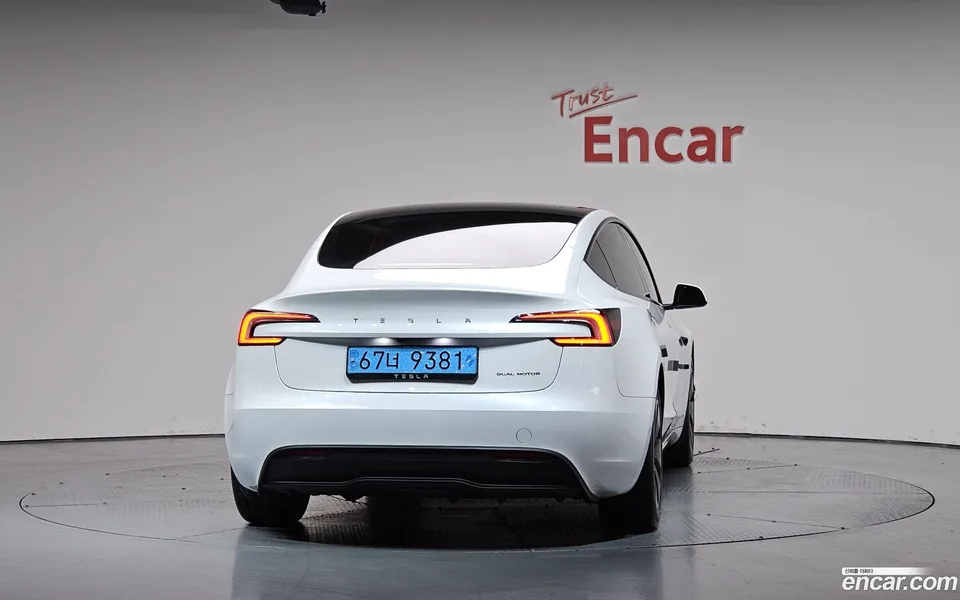 Tesla Model 3 AWD 2024 — миниатюра 4
