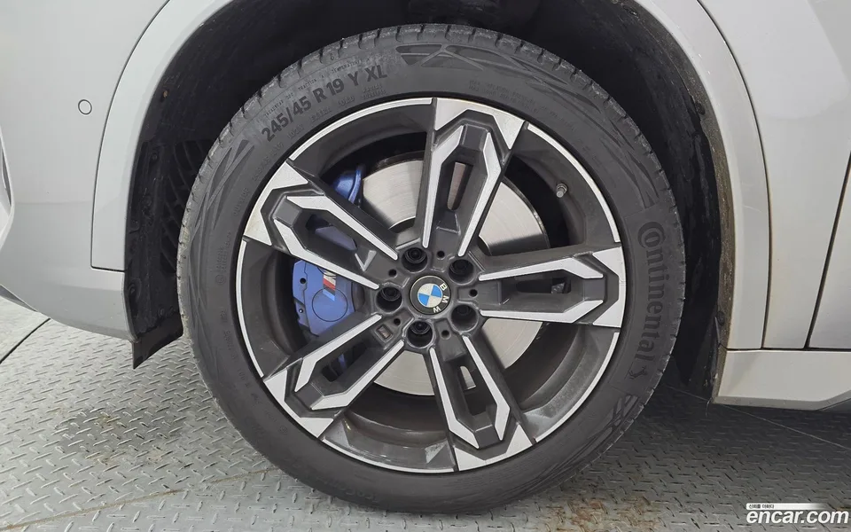 BMW X1 M35i xDrive 2024 — thumbnail 5