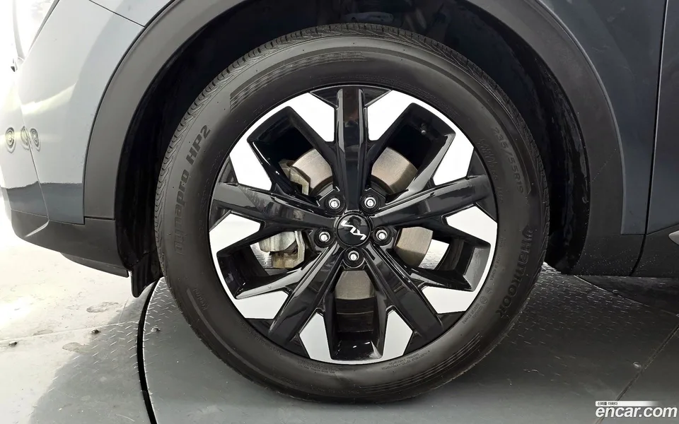 Kia Sportage 1.6 2WD 2023 — миниатюра 2