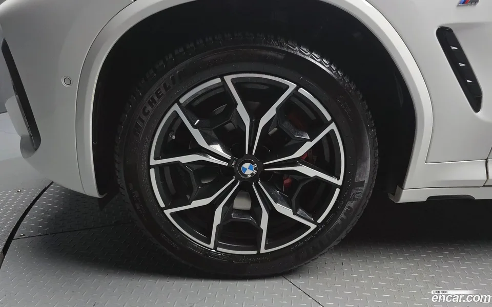 BMW X4 xDrive 20d M 2023 — миниатюра 5