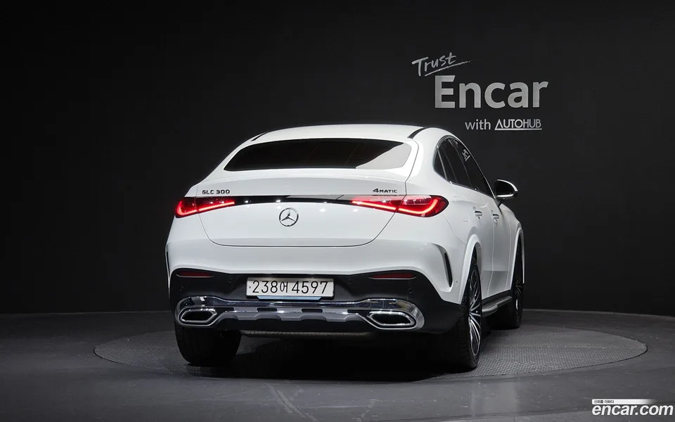 Mercedes-Benz GLC-Class GLC300 4MATIC 2024 — миниатюра 4