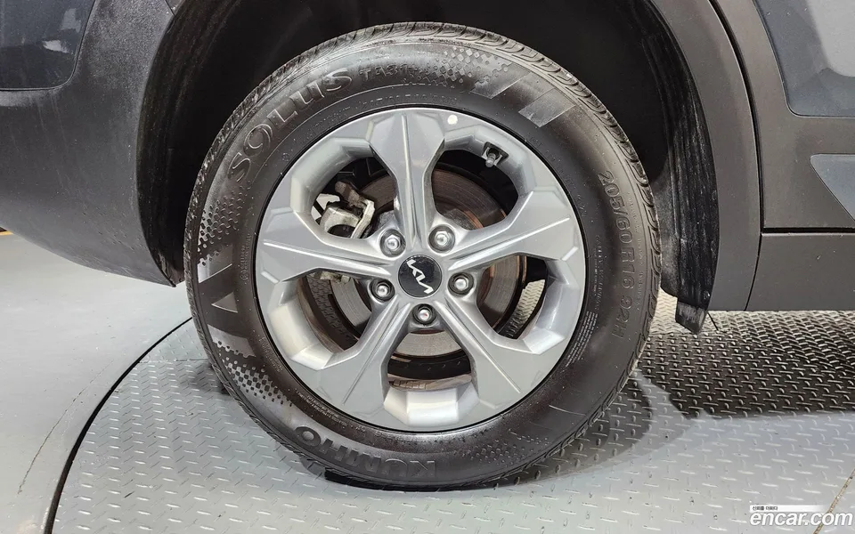 Kia Seltos 1.6 2WD 2023 — миниатюра 5