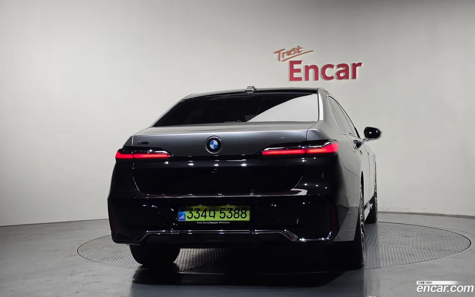 BMW 7 Series 740d xDrive M 2025 — миниатюра 4