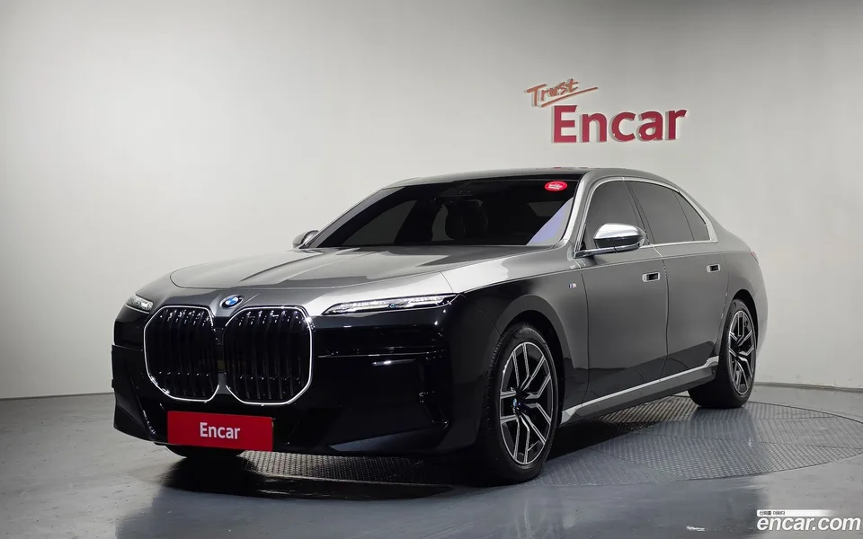 BMW 7 Series 740d xDrive M 2025 — фото 1, купить с доставкой в Москву