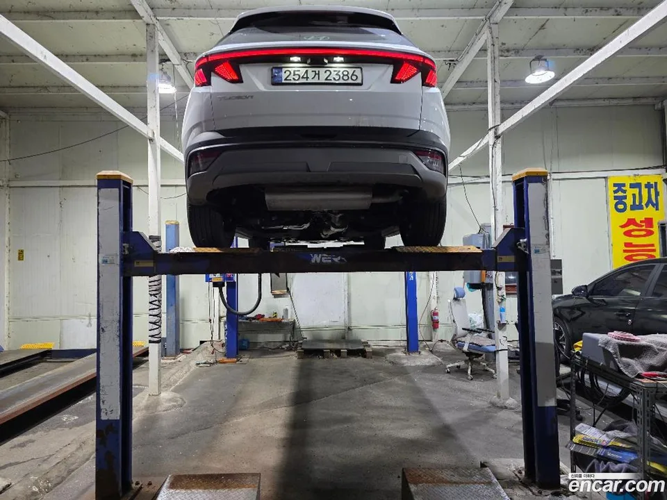 Hyundai Tucson NX4 1.6 2WD 2023 — миниатюра 3