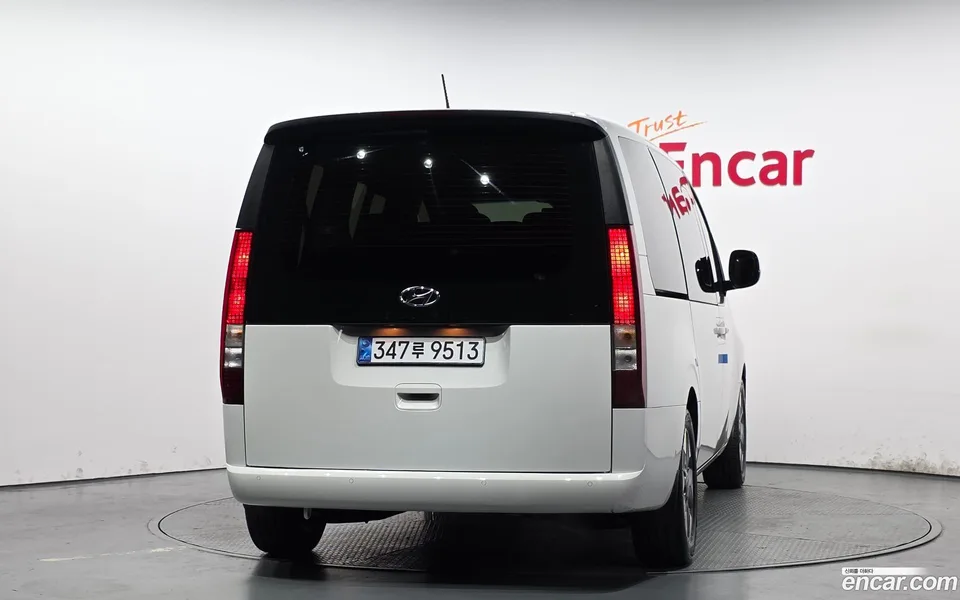 Hyundai Staria L3.5 9 2023 — миниатюра 4