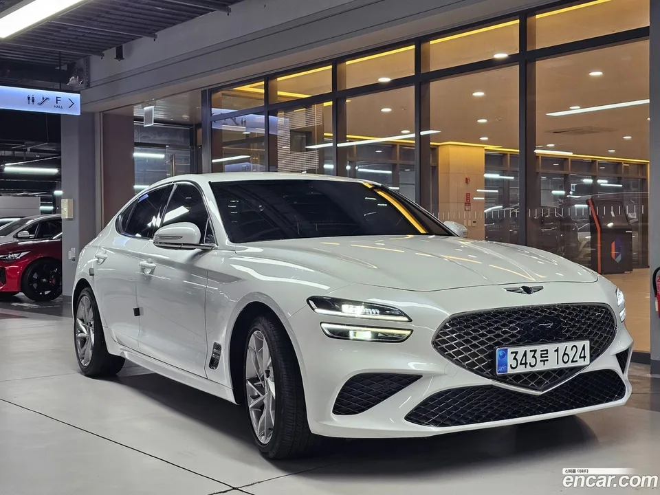 Genesis G70 2.0T 2WD 2022 — миниатюра 2