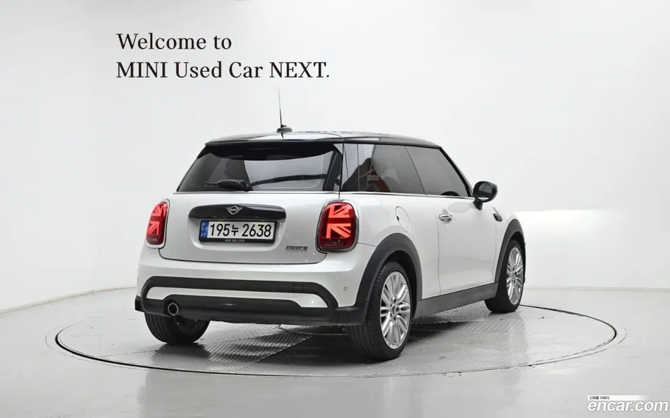 MINI Cooper 2023 — миниатюра 2