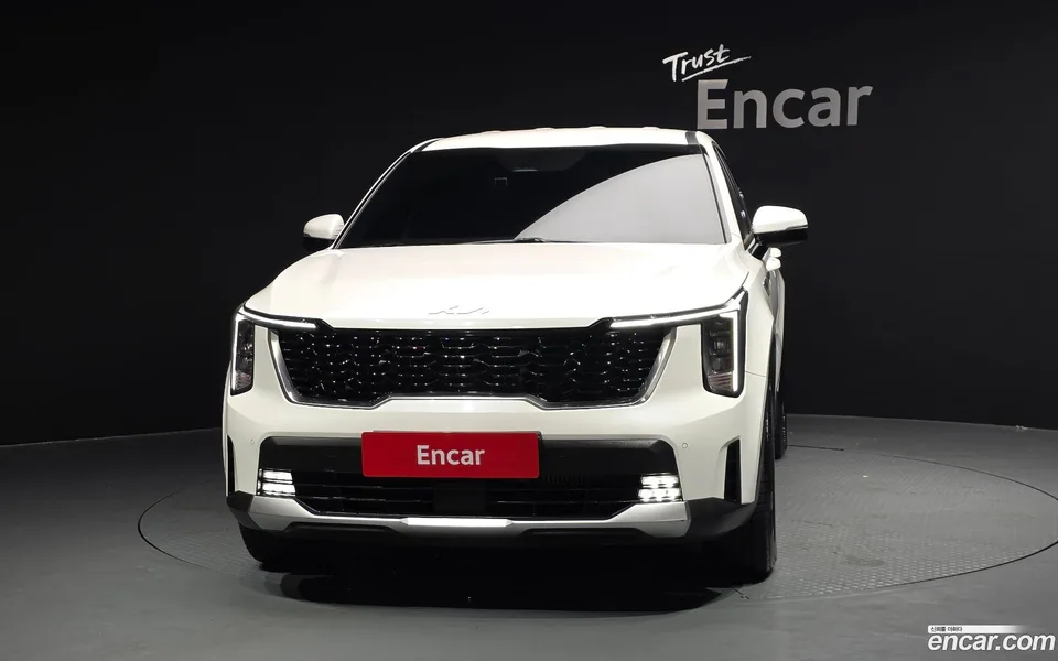 Kia Sorento HEV 1.6 2WD 2023 — миниатюра 3
