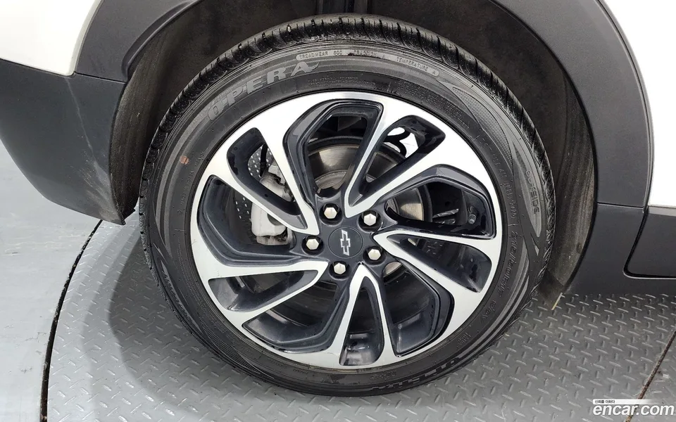 Chevrolet Bolt EUV 2023 — миниатюра 2