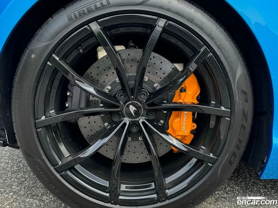 McLaren Artura 3.0 2024 — миниатюра 2