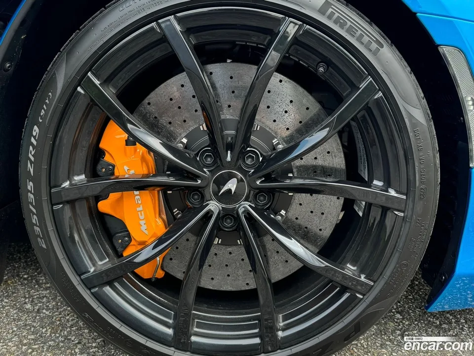 McLaren Artura 3.0 2024 — миниатюра 4