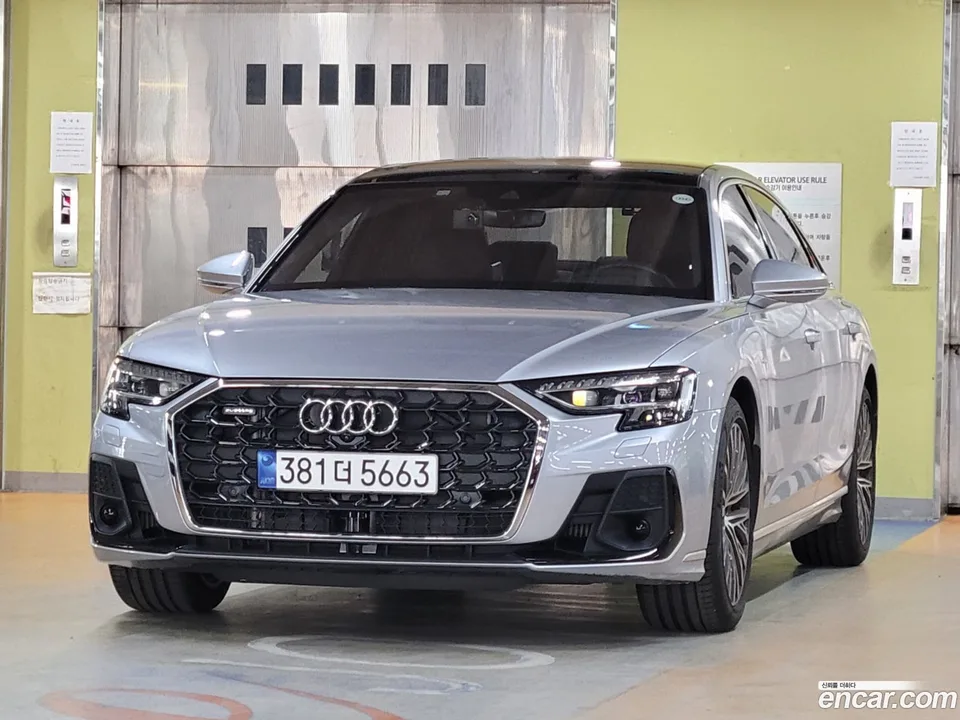 Audi A8 55 TFSI LWB 2023 — фото 1, купить с доставкой в Москву