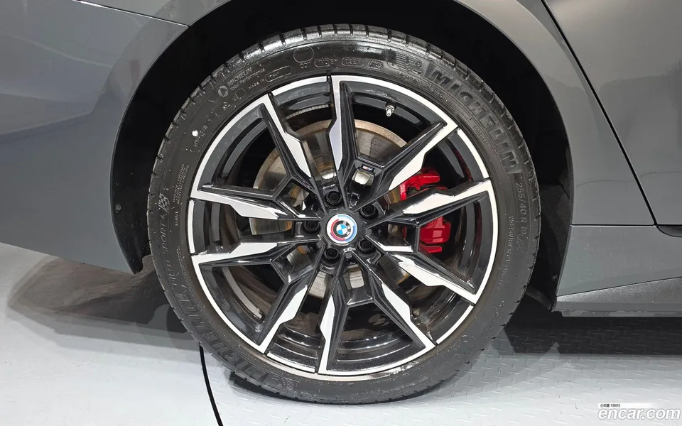 BMW i4 M50 2023 — миниатюра 2