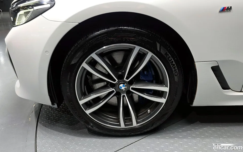 BMW 6 Series GT 620d xDrive M 2022 — миниатюра 2