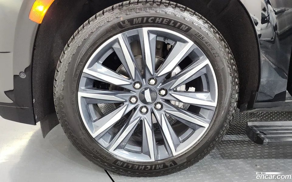 Cadillac Escalade 6.2 2022 — миниатюра 5