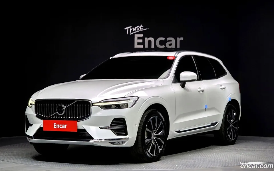 Volvo XC60 B6 2023 — фото 1, купить с доставкой в Москву