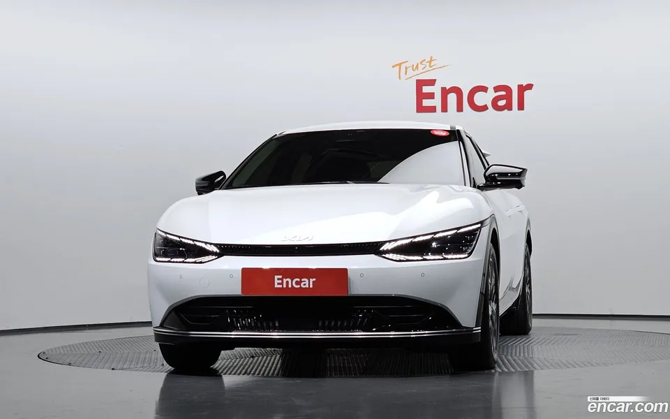 Kia EV6 2022 — миниатюра 3