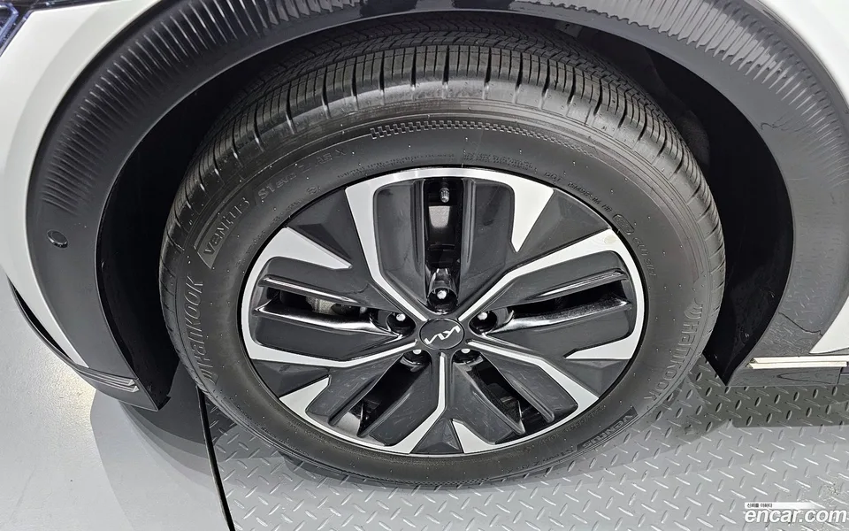 Kia EV6 2022 — миниатюра 5