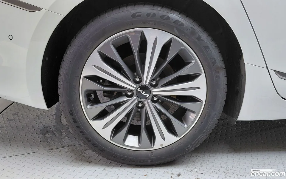 Kia K8 Hybrid 2023 — миниатюра 5