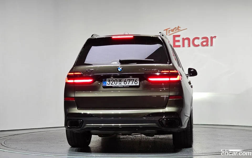 BMW X7 xDrive 40i M 7 2025 — миниатюра 4