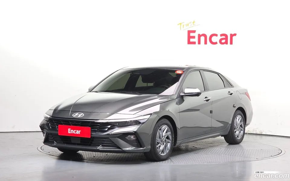 Hyundai Avante CN7 Hybrid 2024