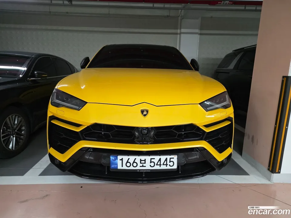Lamborghini Urus 4.0 V8 2022 — миниатюра 3