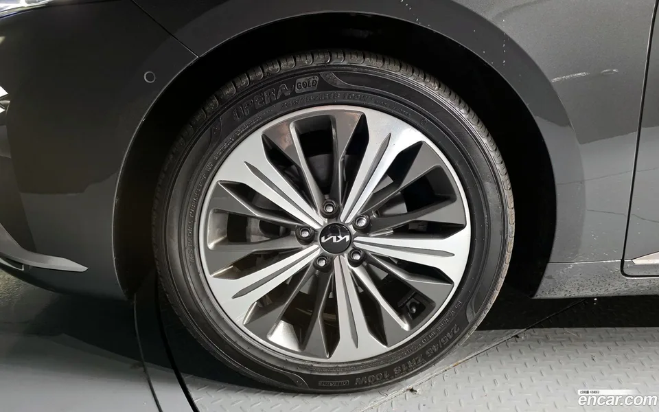 Kia K8 Hybrid 2023 — миниатюра 2