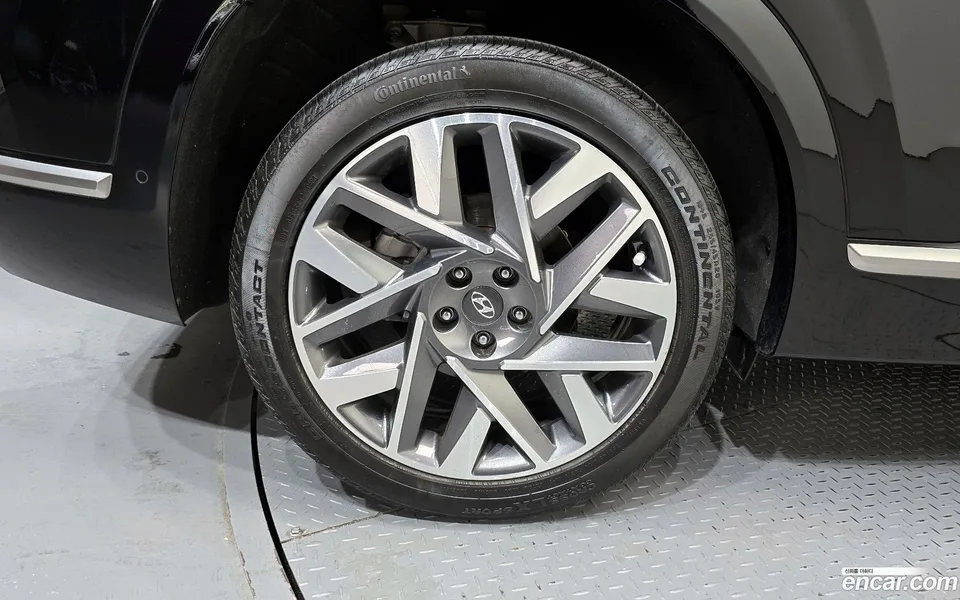 Hyundai SantaFe 2.5T 2WD 2023 — миниатюра 2