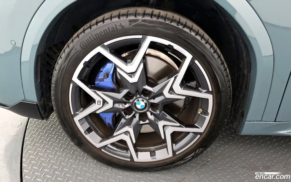 BMW X2 xDrive M35i 2025 — миниатюра 5