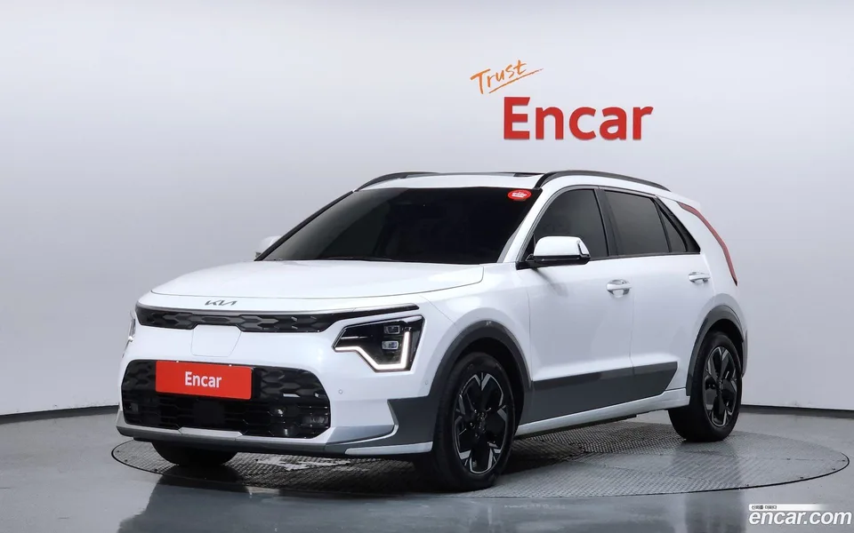 Kia Niro EV 2022 — фото 1, купить с доставкой в Москву