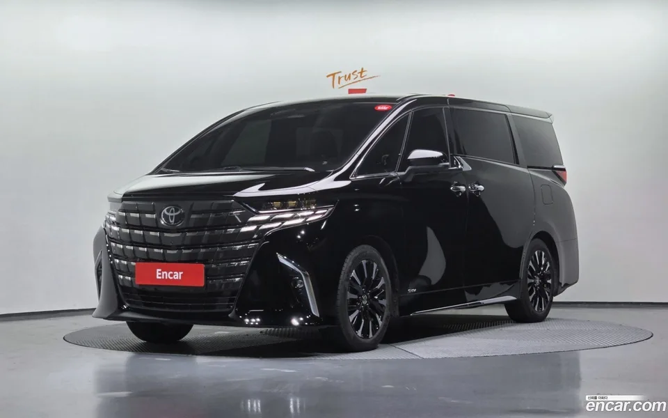 Toyota Alphard 2.5 HEV AWD 2025 — фото 1, купить с доставкой в Москву
