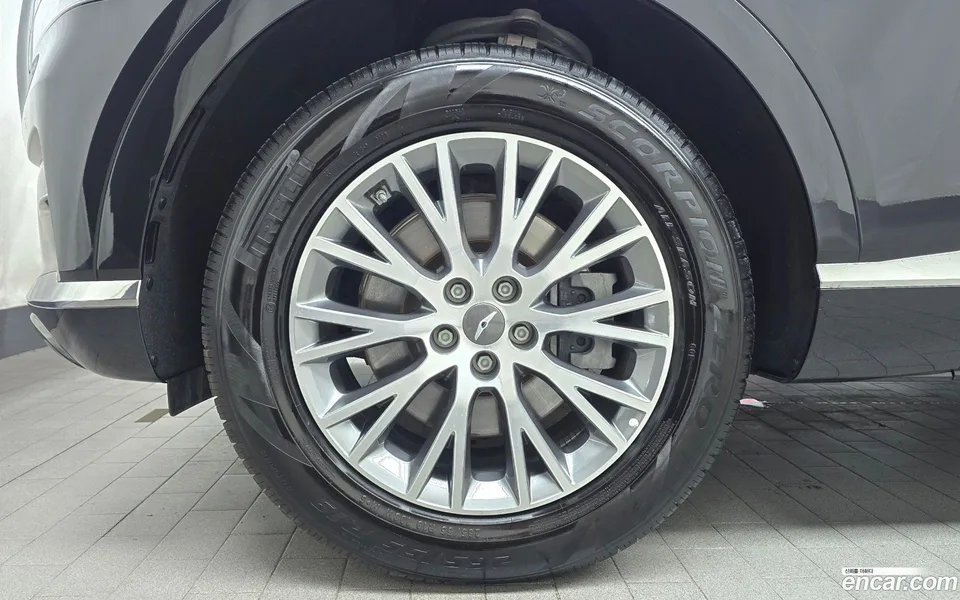 Genesis GV80 2.5T 2WD 2023 — миниатюра 5