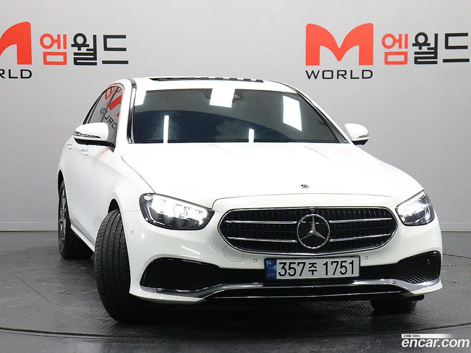 Mercedes-Benz E-Class E250 2023 — миниатюра 3