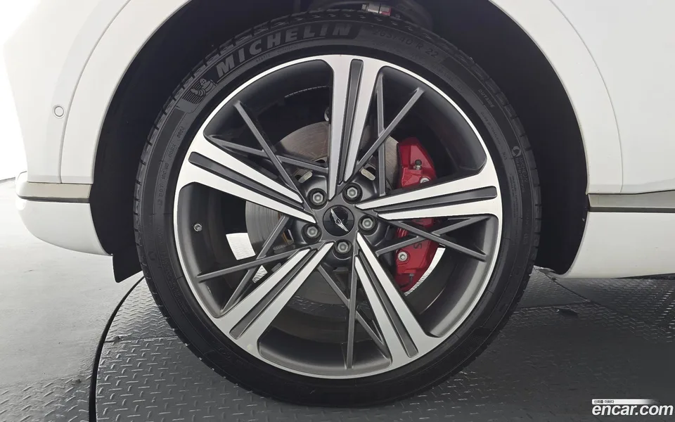 Genesis GV80 Coupe 3.5T e-S/C AWD 2024 — миниатюра 2