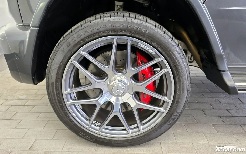 Mercedes-Benz G-Class (W463b) AMG G63 2024 — миниатюра 2