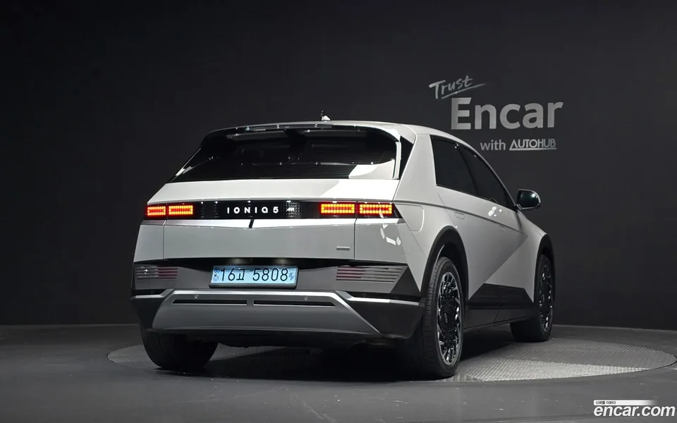 Hyundai Ioniq 5 AWD 2022 — миниатюра 4