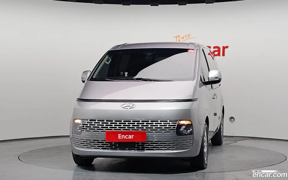 Hyundai Staria 5 2023 — миниатюра 3
