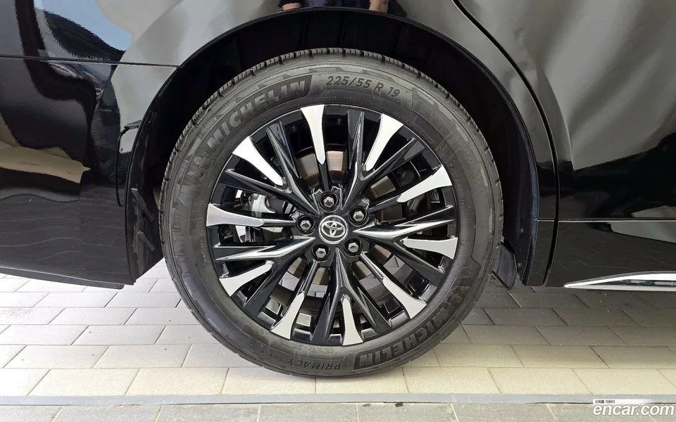 Toyota Alphard 2.5 HEV AWD 2025 — миниатюра 5