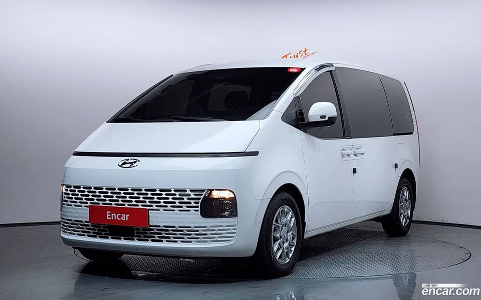 Hyundai Staria L3.5 5 2022 — фото 1, купить с доставкой в Москву