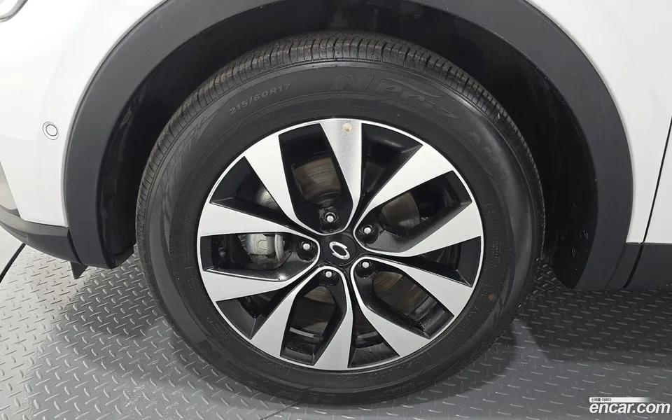 Renault Samsung XM3 (Arkana) 1.6 E-TECH RE 2023 — миниатюра 5