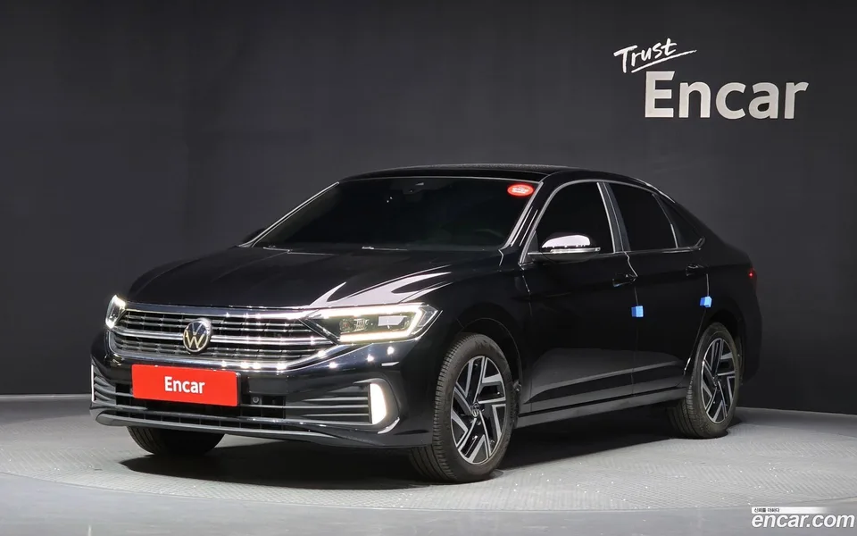 Volkswagen Jetta 1.5 TSI 2023 — фото 1, купить с доставкой в Москву