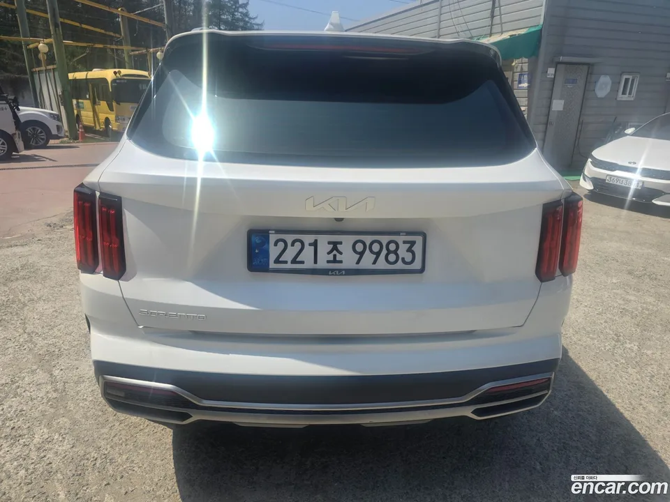 Kia Sorento 2.5T 2WD 2022 — thumbnail 4
