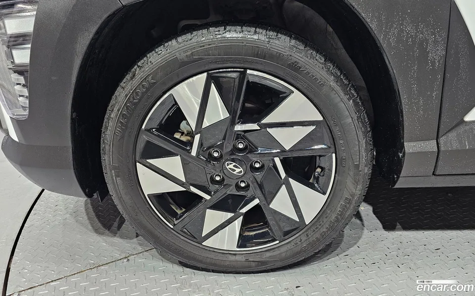 Hyundai Kona 1.6 2WD 2023 — миниатюра 2